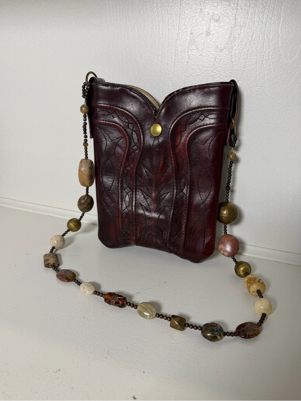 Dingo Western Crossbody Bag Burgundy Leather Cowboy Boot Purse Beaded Strap - Picture 1 of 8
